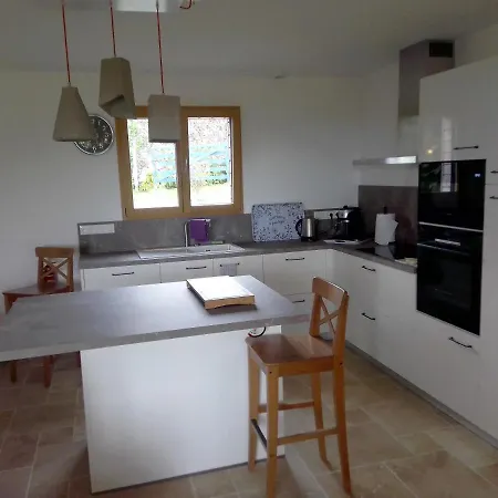 Les Jardins D'esteban Feriehus *